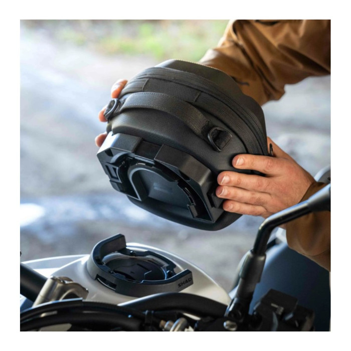 Shad Tank Bag 4 L Expandable – Click System Cod. X0se03clp