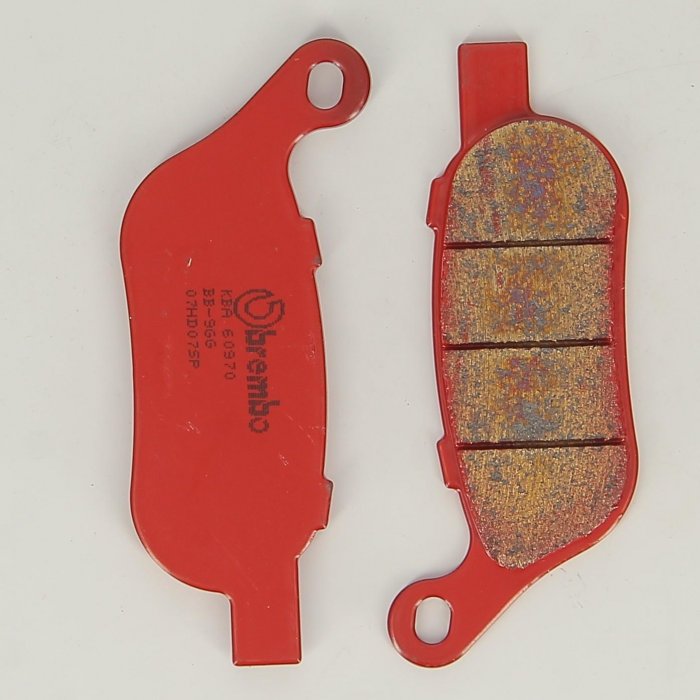 br07hd07sp-0000.jpg| SET PASTICCHE BREMBO 07HD07SP SINT. ROAD POST.