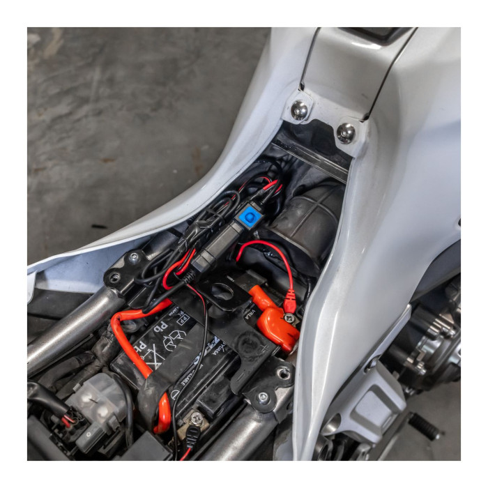 Adattatore Quad Lock Intelligente Da 12v A Usb Resistente Alle Intemperie