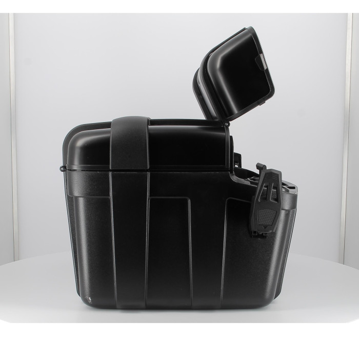 gitrk46b-hd-0007.jpg| GIVI TRK46B VALIGIA TREKKER LATERALE 46 LT